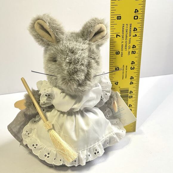 Eden Beatrix Potter Hunca Munca Plush Mouse with Broom 8" Stuffed Toy Vintage - Picture 9 of 9